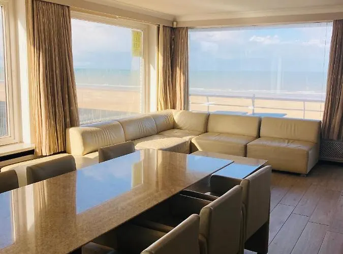 Very Spacious Family Apartment With Seaview T16